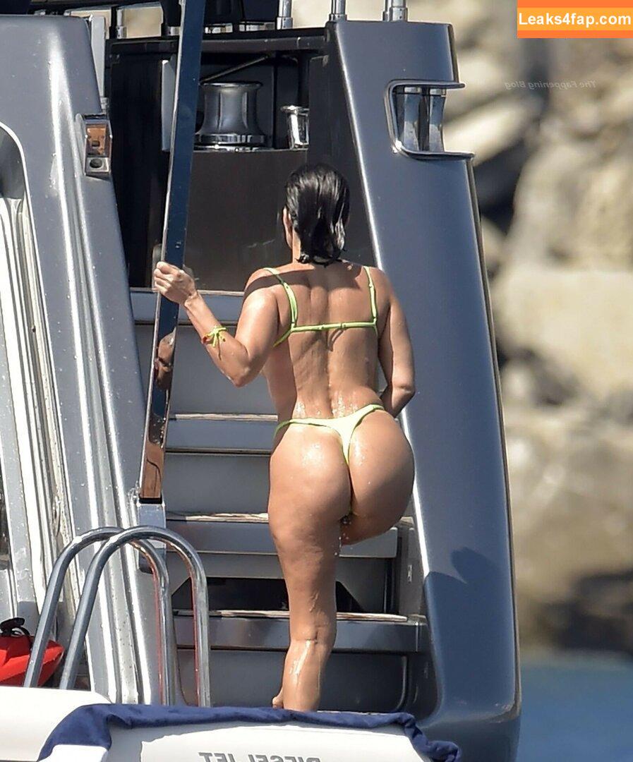 Kourtney Kardashian / kourtneykardash слитое фото фото #0036