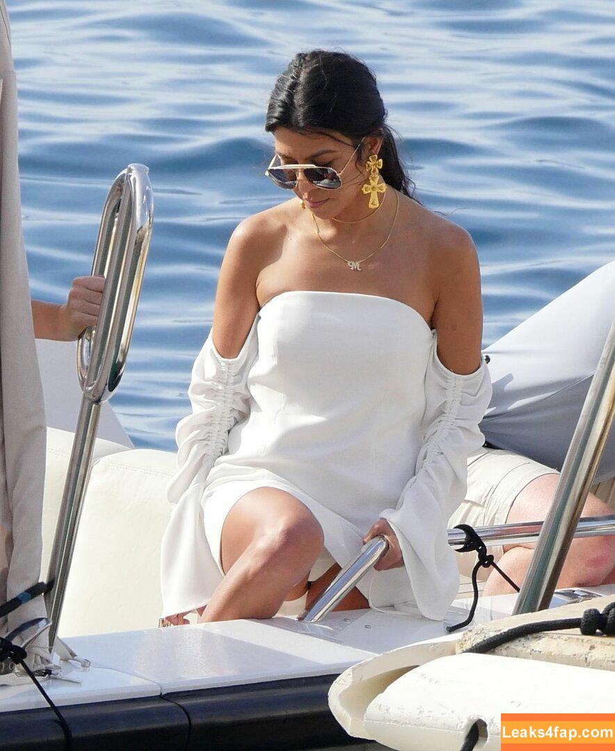 Kourtney Kardashian / kourtneykardash слитое фото фото #0053