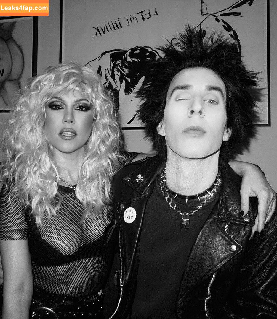 Kourtney Kardashian / kourtneykardash слитое фото фото #0081