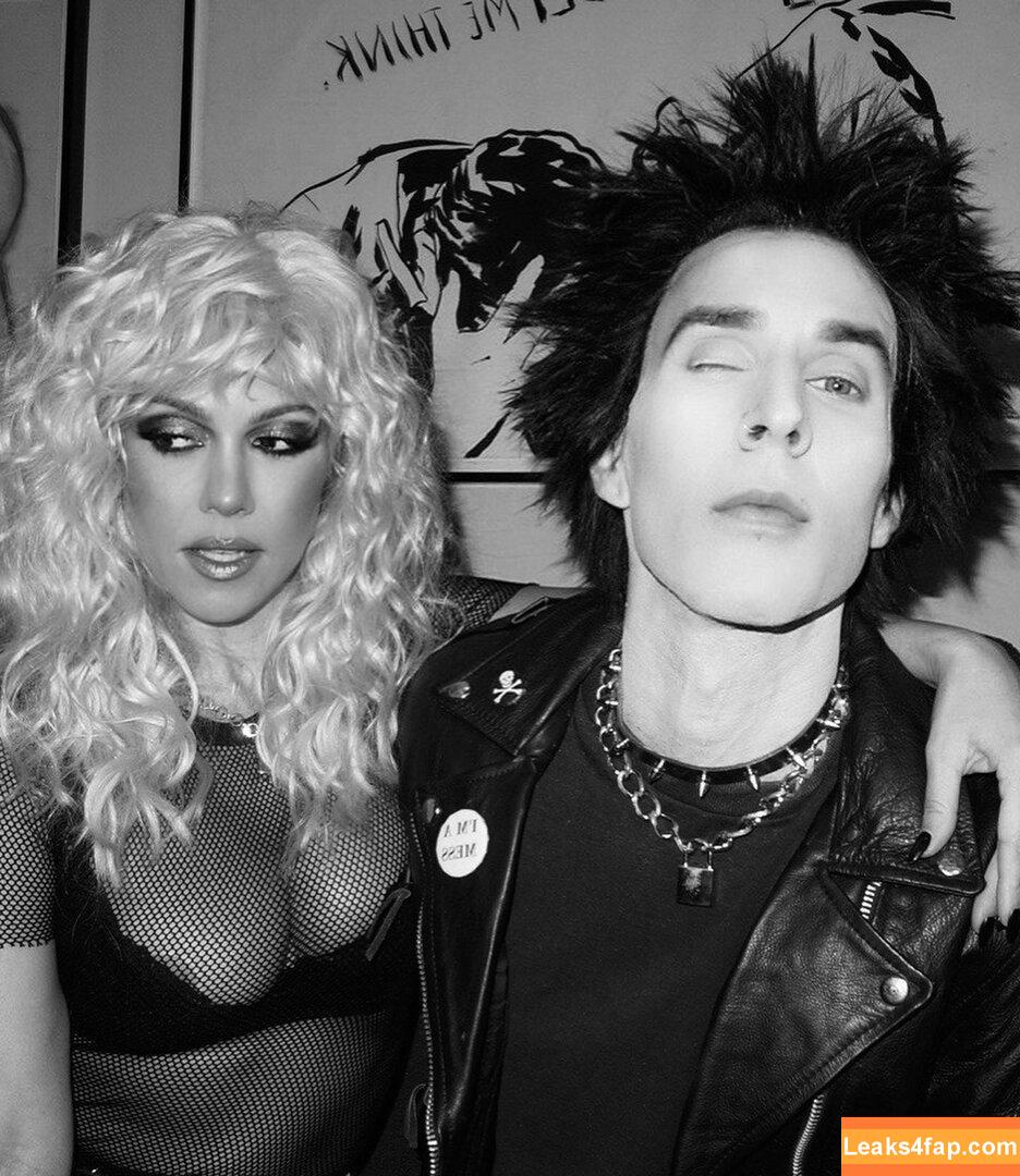 Kourtney Kardashian / kourtneykardash слитое фото фото #0082