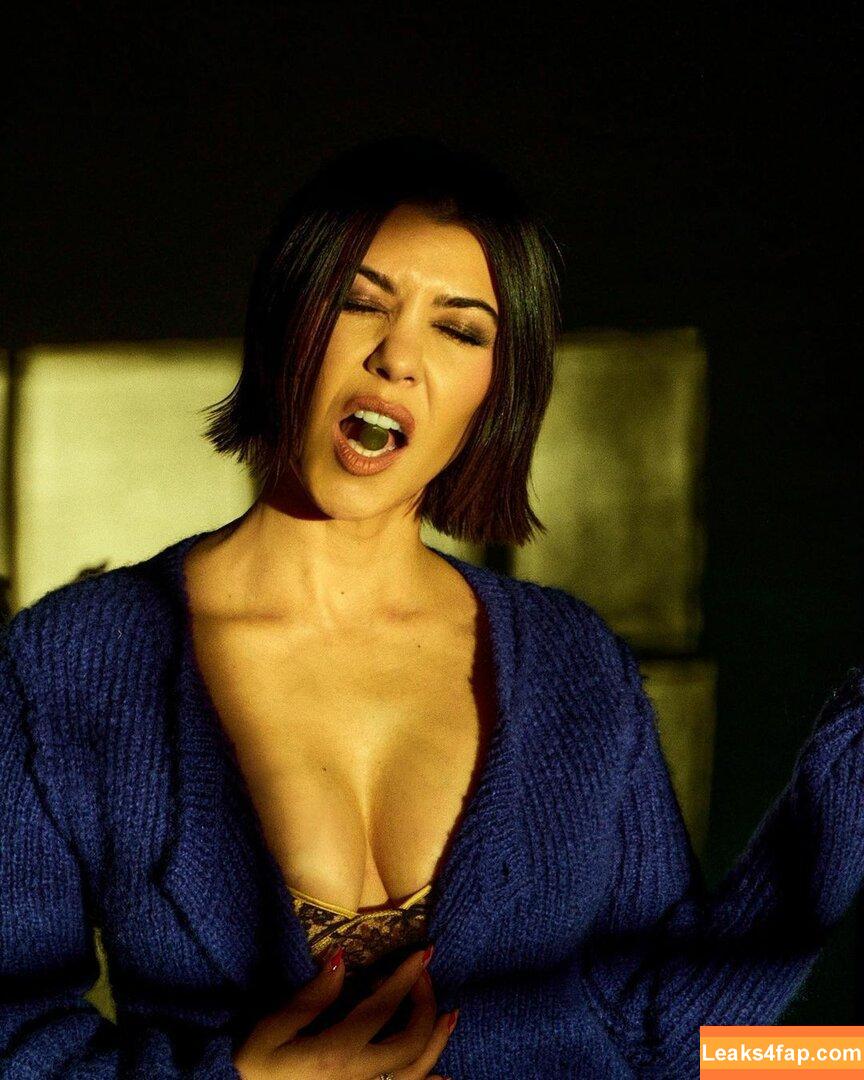 Kourtney Kardashian / kourtneykardash слитое фото фото #0145