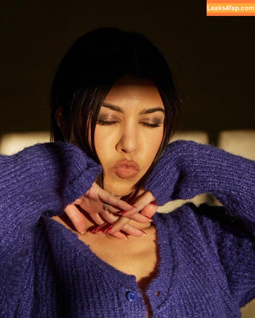 Kourtney Kardashian / kourtneykardash слитое фото фото #0148