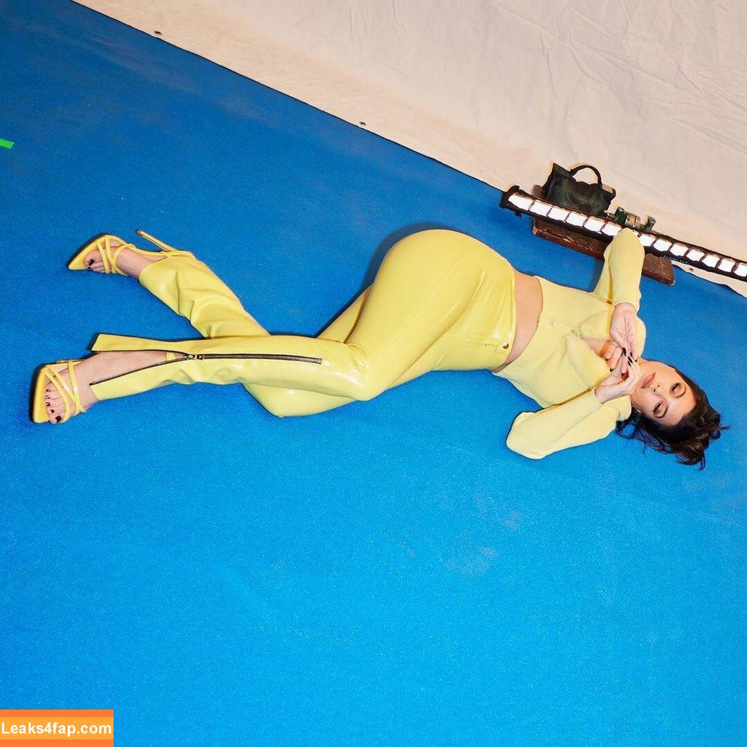 Kourtney Kardashian / kourtneykardash слитое фото фото #0156