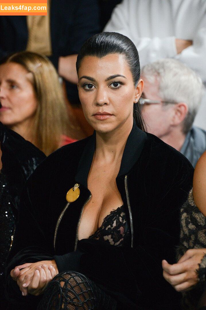 Kourtney Kardashian / kourtneykardash слитое фото фото #0361
