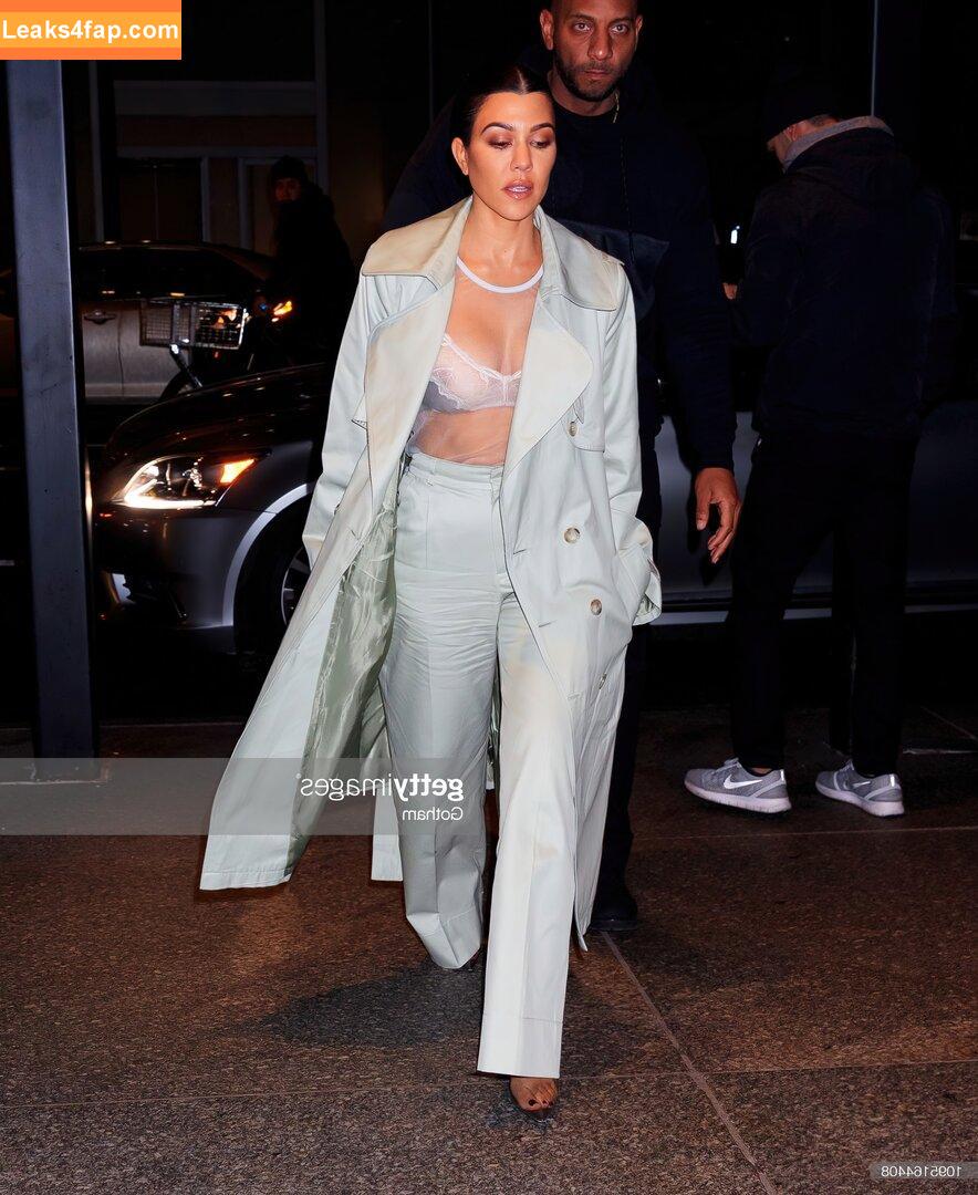 Kourtney Kardashian / kourtneykardash слитое фото фото #0373