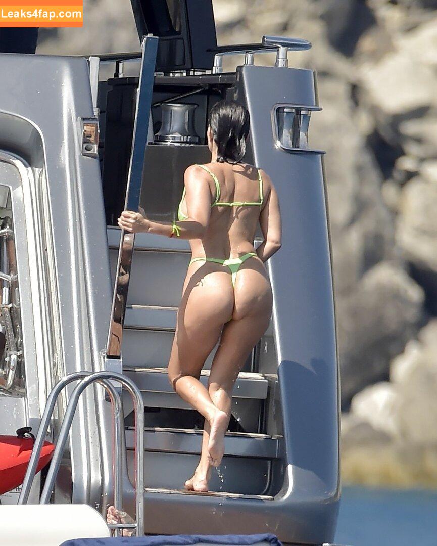 Kourtney Kardashian / kourtneykardash leaked photo photo #0432