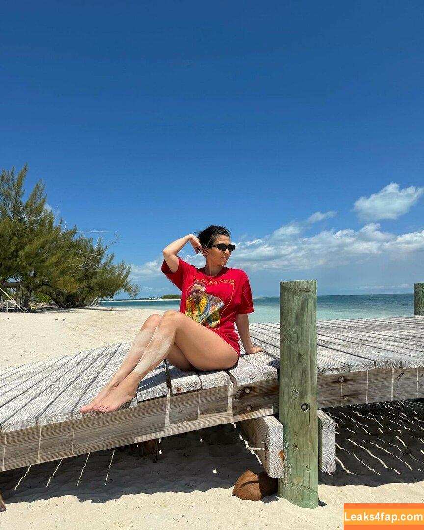 Kourtney Kardashian / kourtneykardash слитое фото фото #0471