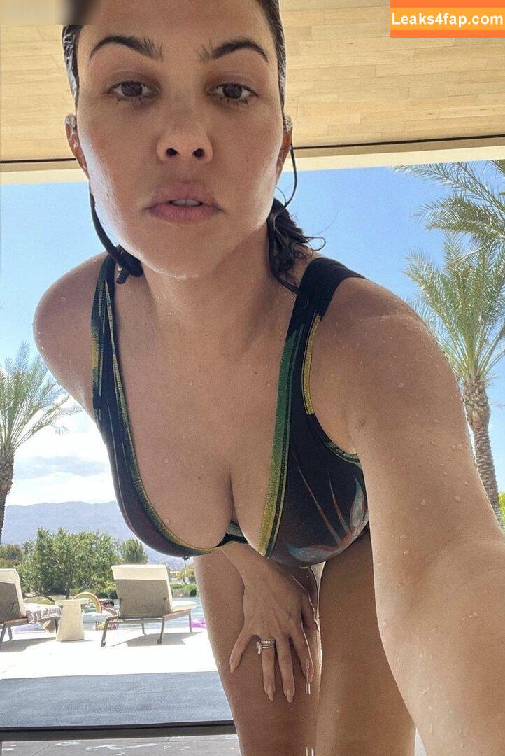 Kourtney Kardashian / kourtneykardash leaked photo photo #0533
