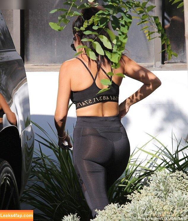 Kourtney Kardashian / kourtneykardash leaked photo photo #0541