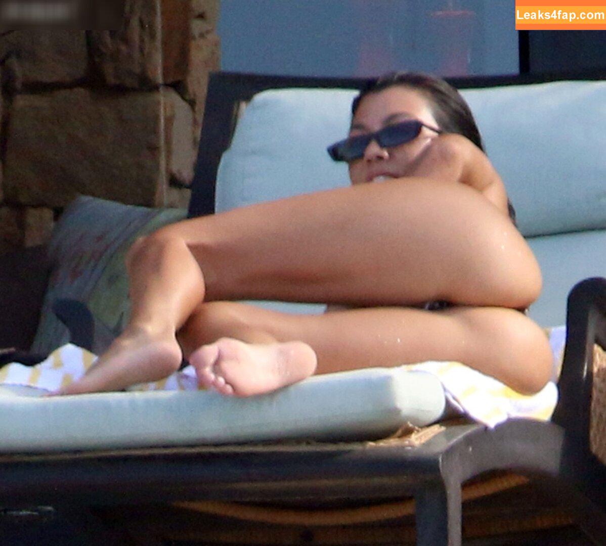 Kourtney Kardashian / kourtneykardash leaked photo photo #0545