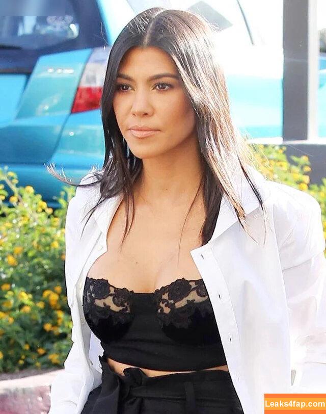 Kourtney Kardashian / kourtneykardash leaked photo photo #0555