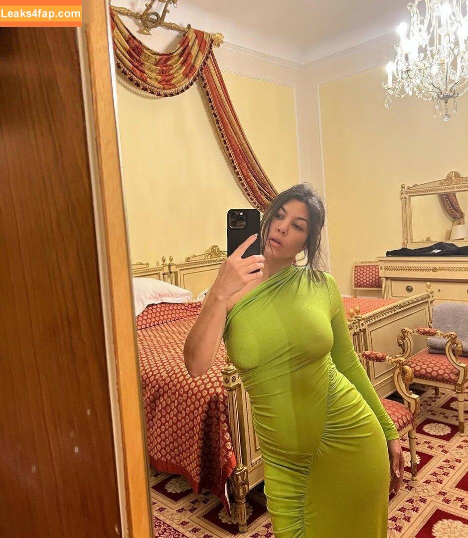 Kourtney Kardashian / kourtneykardash leaked photo photo #0560