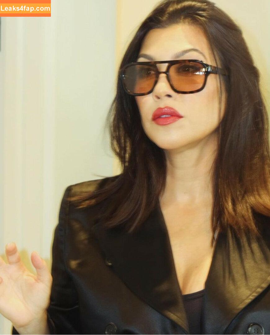 Kourtney Kardashian / kourtneykardash leaked photo photo #0567