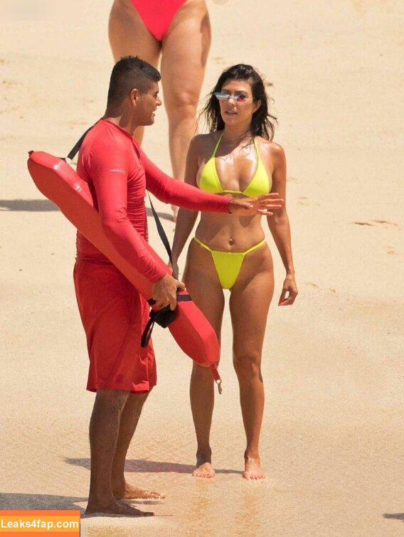 Kourtney Kardashian / kourtneykardash leaked photo photo #0583
