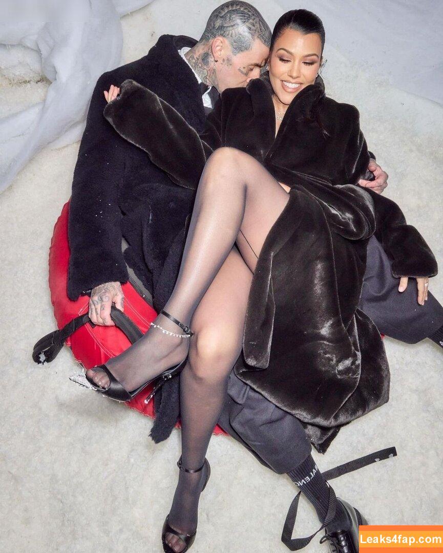 Kourtney Kardashian / kourtneykardash leaked photo photo #0593