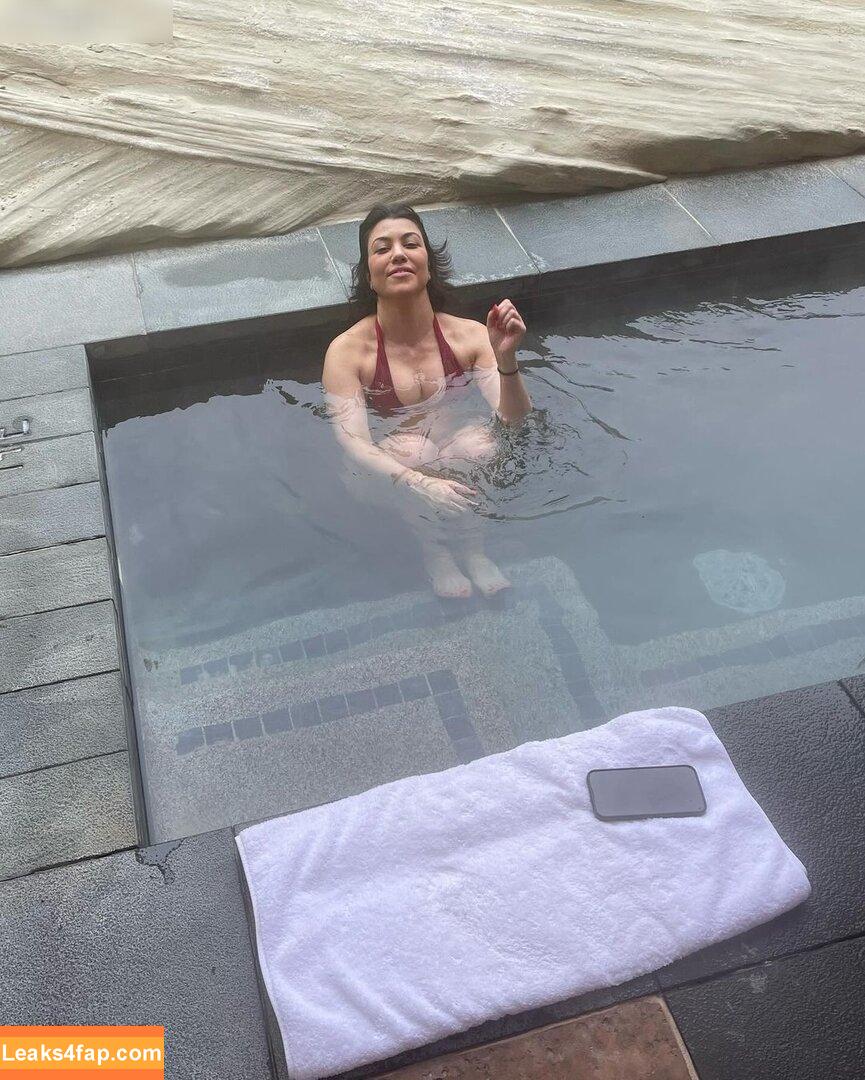 Kourtney Kardashian / kourtneykardash leaked photo photo #0598