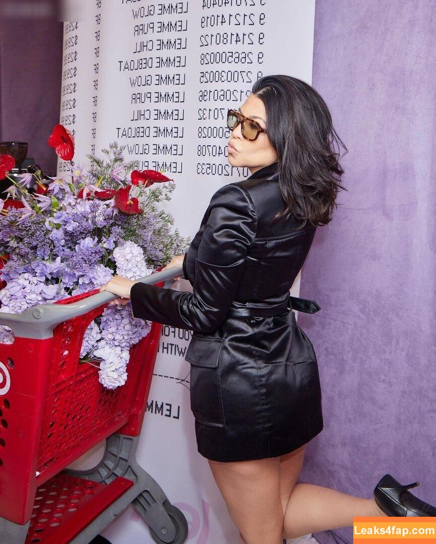 Kourtney Kardashian / kourtneykardash leaked photo photo #0599