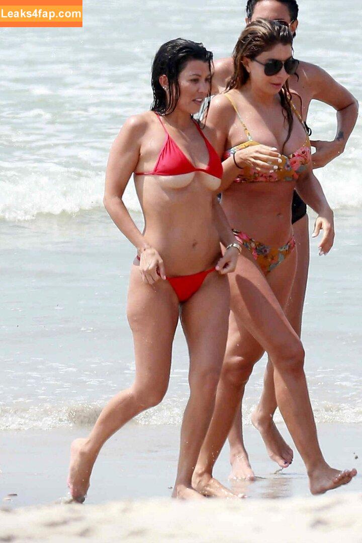 Kourtney Kardashian / kourtneykardash leaked photo photo #0691