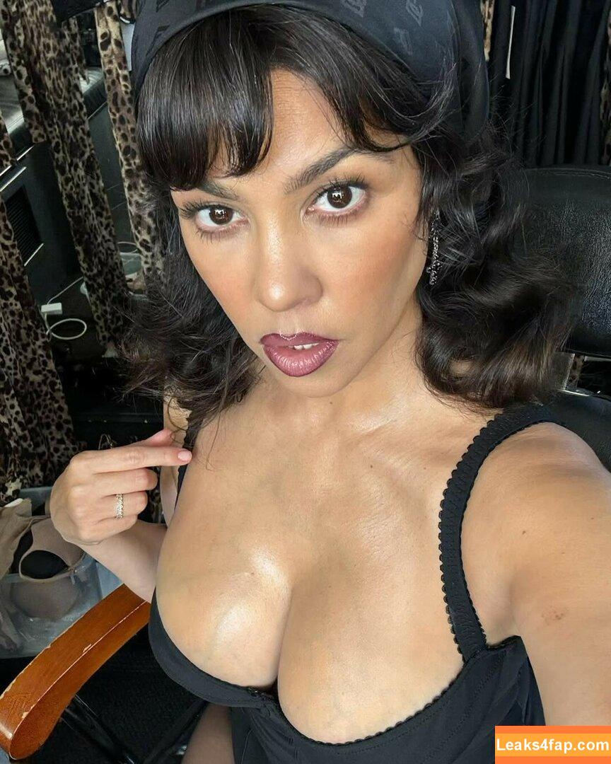 Kourtney Kardashian / kourtneykardash leaked photo photo #0697