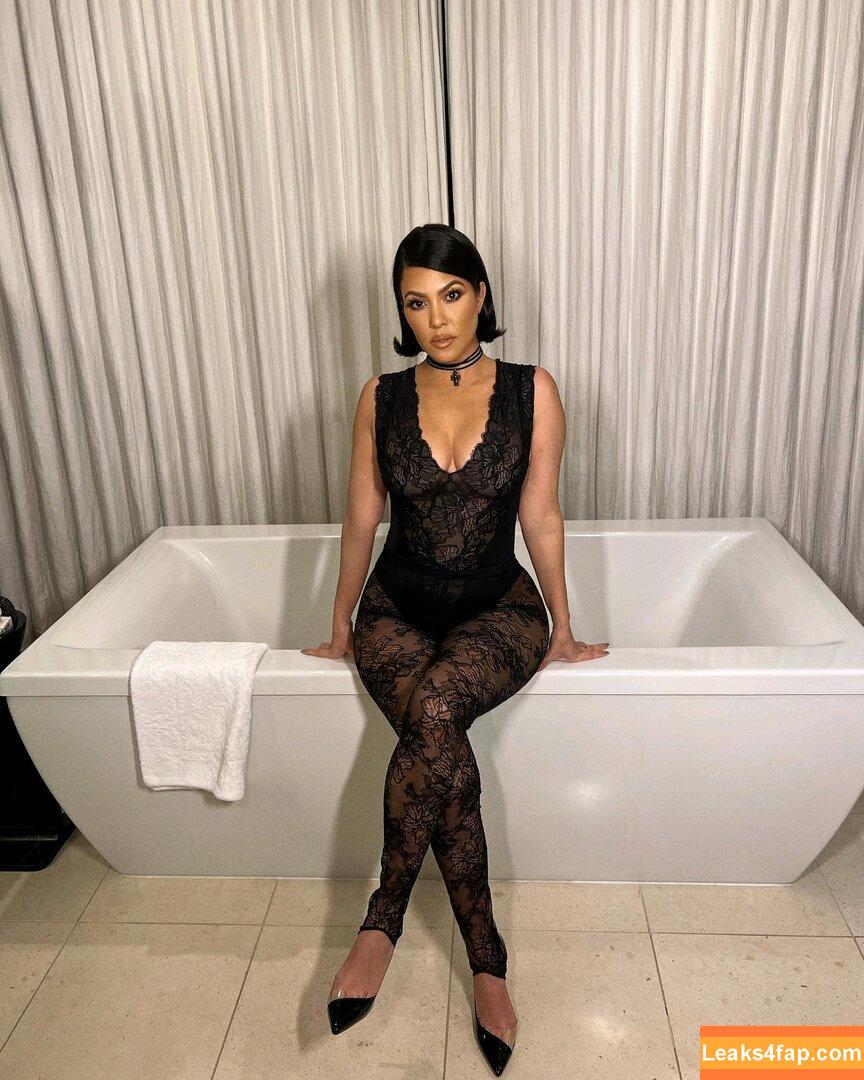 Kourtney Kardashian / kourtneykardash leaked photo photo #0701