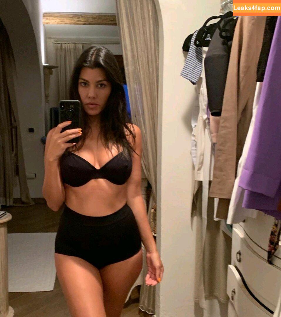 Kourtney Kardashian / kourtneykardash leaked photo photo #0709