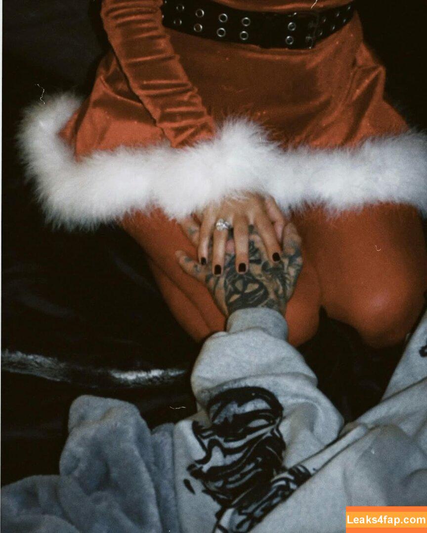 Kourtney Kardashian / kourtneykardash leaked photo photo #0716