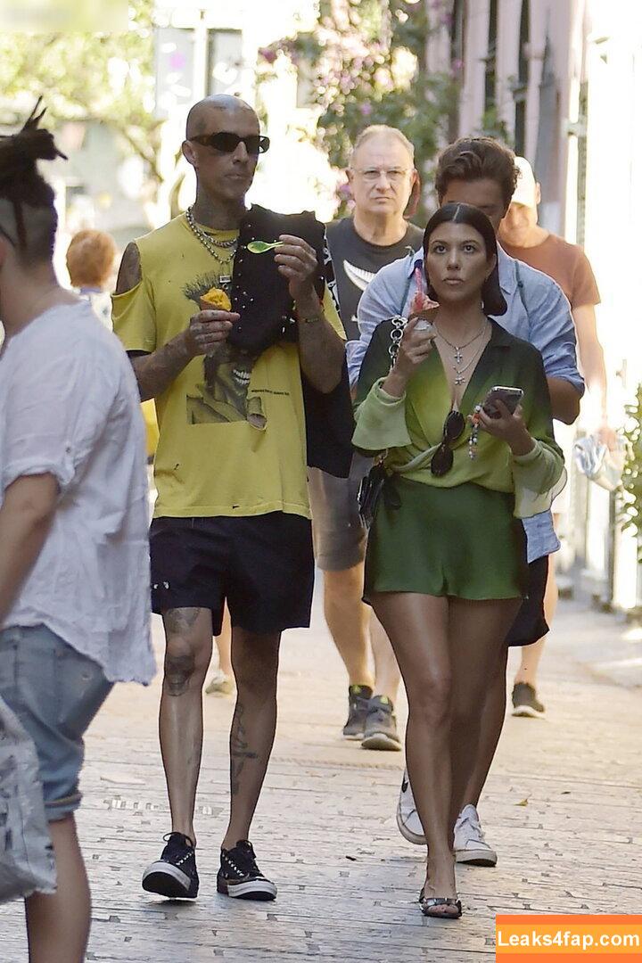 Kourtney Kardashian / kourtneykardash leaked photo photo #0742