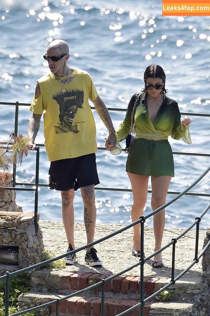 Kourtney Kardashian / kourtneykardash leaked photo photo #0743