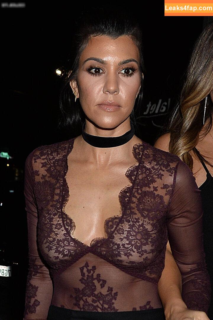 Kourtney Kardashian / kourtneykardash leaked photo photo #0745
