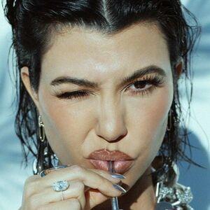 Kourtney Kardashian фото #0013