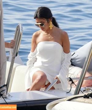 Kourtney Kardashian фото #0051