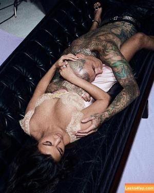 Kourtney Kardashian фото #0129