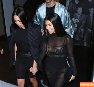 Kourtney Kardashian фото #0366