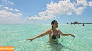 Kourtney Kardashian фото #0448