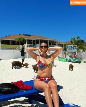 Kourtney Kardashian фото #0470