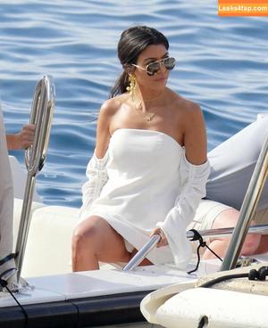 Kourtney Kardashian photo #0509