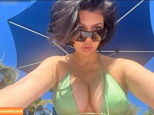 Kourtney Kardashian photo #0622
