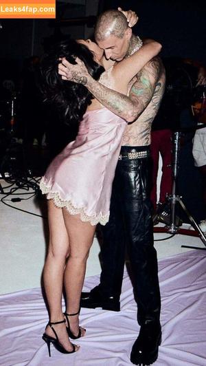 Kourtney Kardashian photo #0665