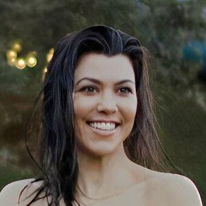 Kourtney Kardashian photo #0728