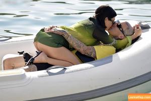 Kourtney Kardashian photo #0735