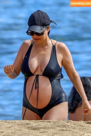 Kourtney Kardashian фото #0957