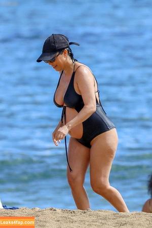 Kourtney Kardashian фото #0962