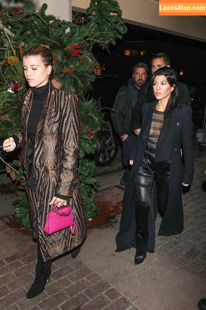 Kourtney Kardashian / kourtneykardash leaked photo photo #1006