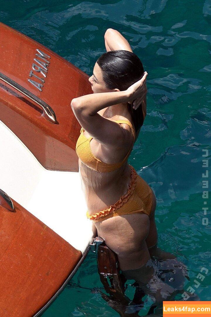 Kourtney Kardashian / kourtneykardash leaked photo photo #1043