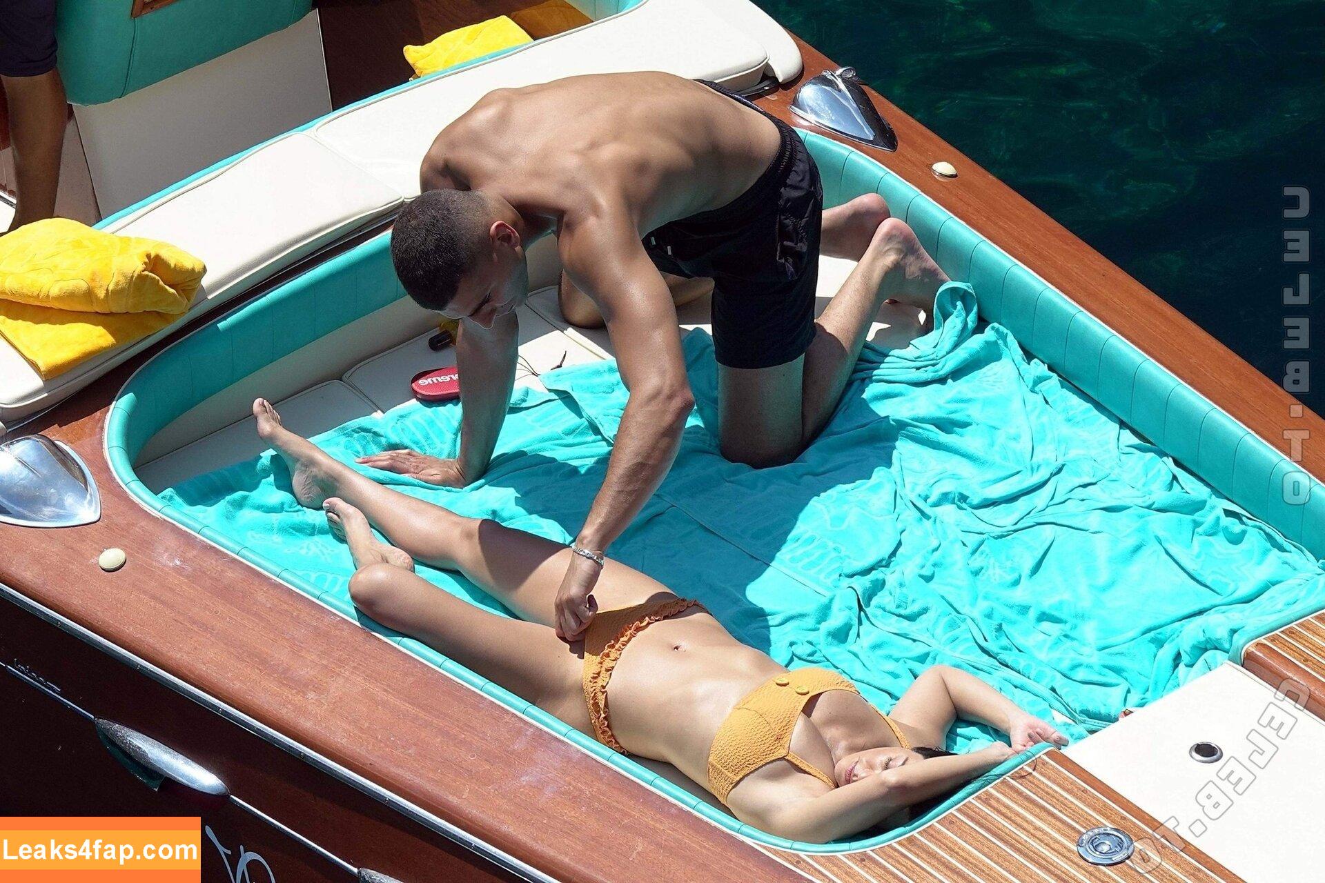 Kourtney Kardashian / kourtneykardash leaked photo photo #1049