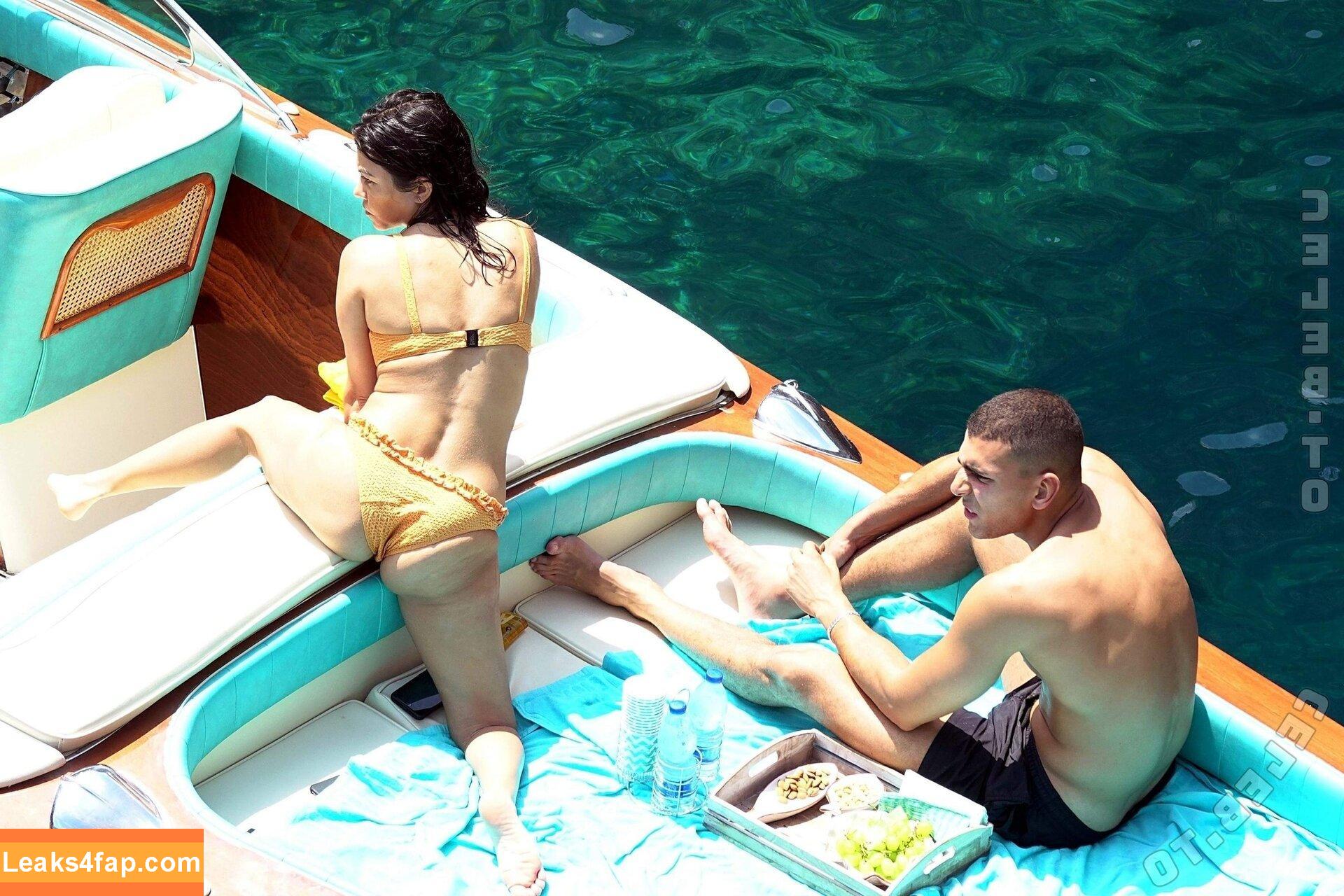 Kourtney Kardashian / kourtneykardash leaked photo photo #1053