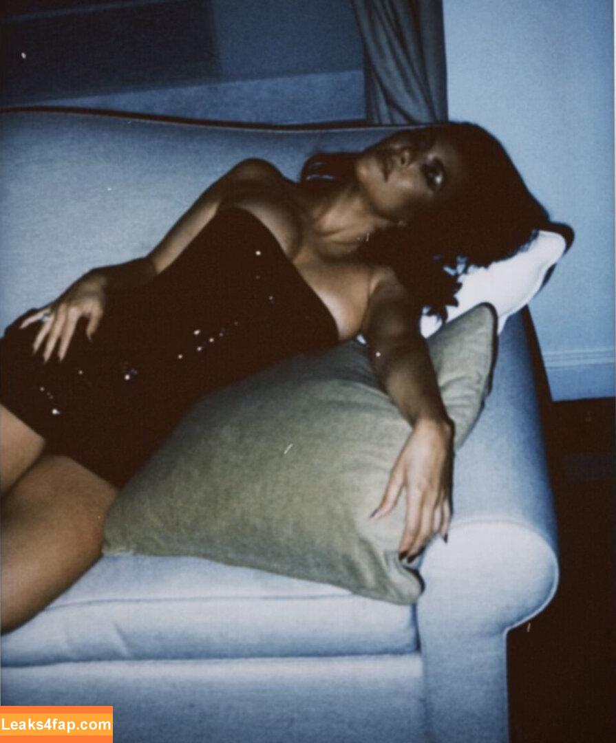 Kourtney Kardashian / kourtneykardash leaked photo photo #1060