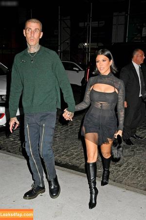 Kourtney Kardashian photo #1013