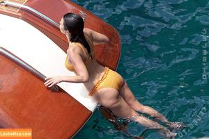 Kourtney Kardashian photo #1037