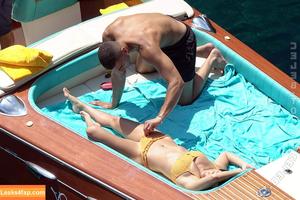 Kourtney Kardashian photo #1047